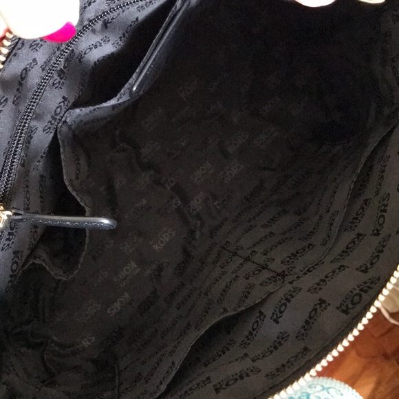 🆕 Michael Kors Large Cindy Dome Satchel/Crossbody - Picture 6 of 8